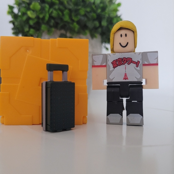 Roblox Toy Figure with Yellow Hair - Picture 2 of 6